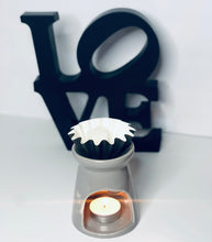 Load image into Gallery viewer, Tea light wax warmers

